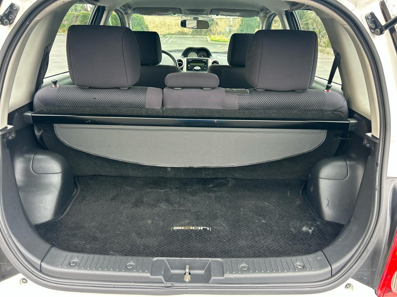 Scion xA 4dr Sdn Manual (Natl) 2004