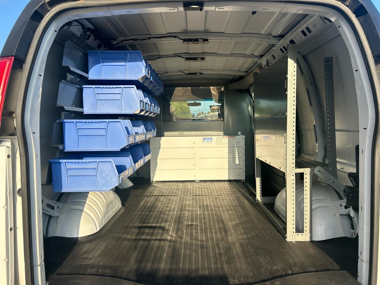 Chevrolet Express Cargo Van RWD 2500 135" 2015