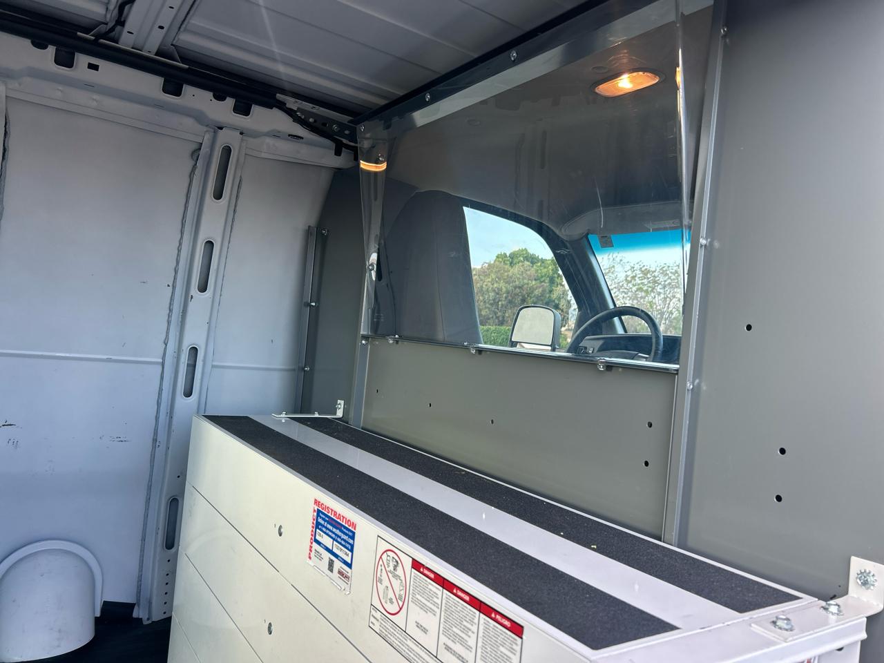 Chevrolet Express Cargo Van RWD 2500 135" 2015