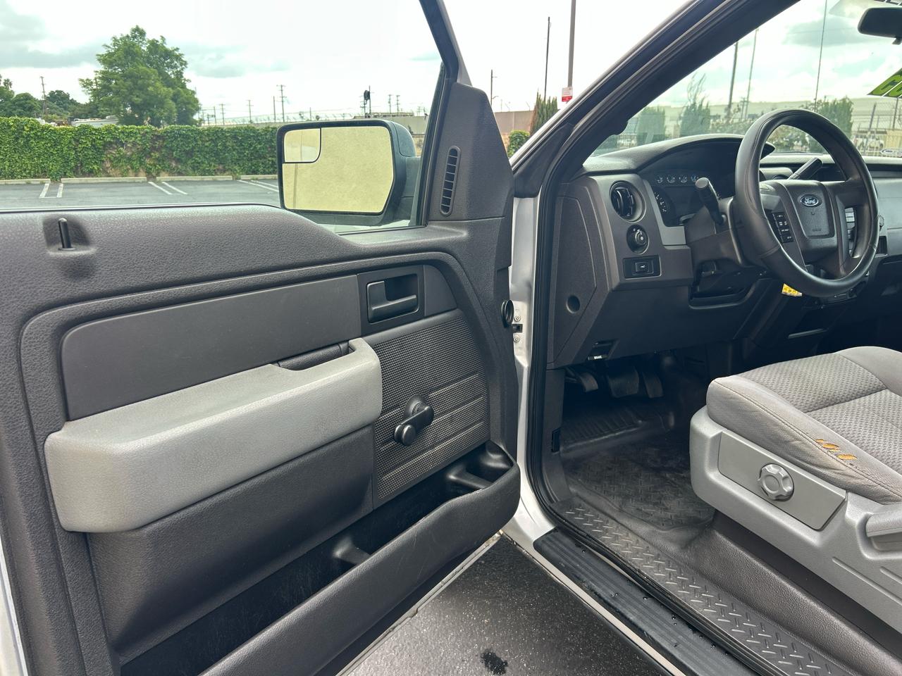 Ford F-150 2WD SuperCab 145" Lariat 2013