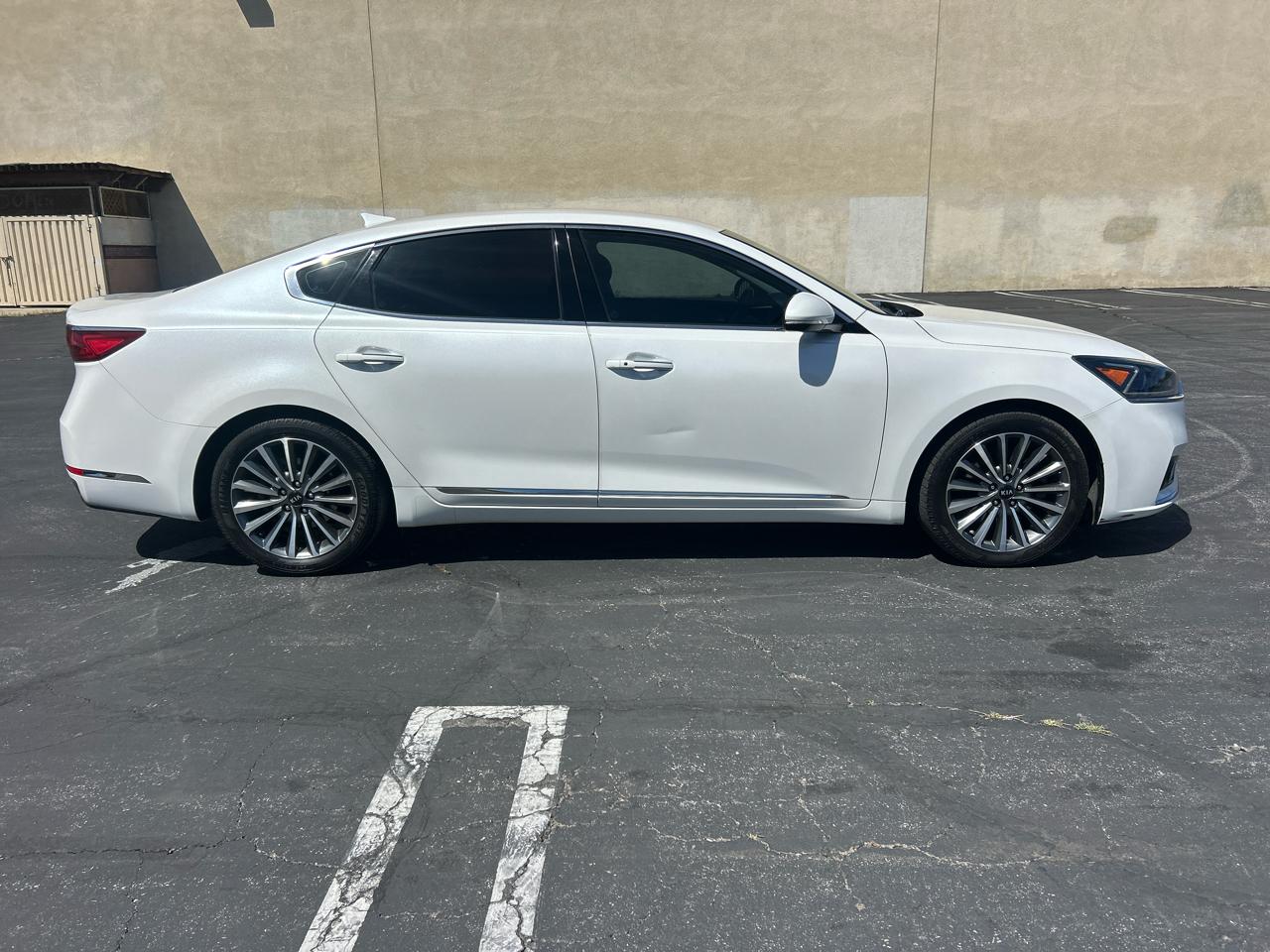 Kia Cadenza Premium Sedan 2017
