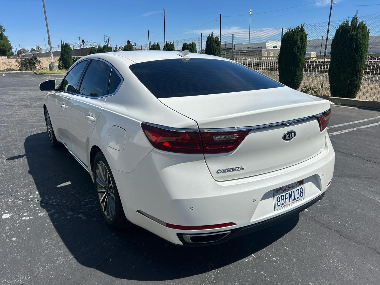 Kia Cadenza Premium Sedan 2017