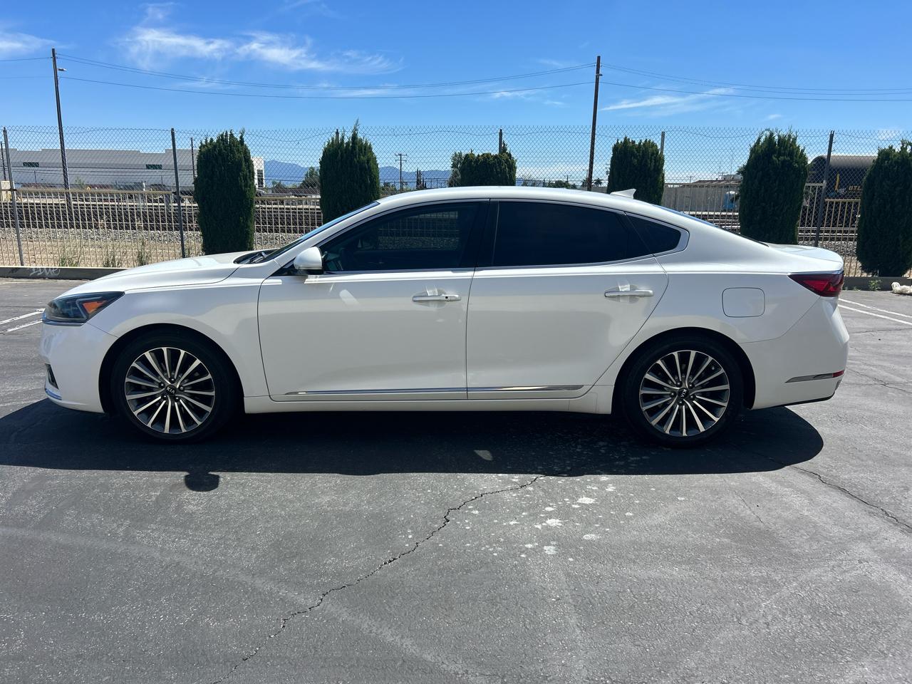 Kia Cadenza Premium Sedan 2017
