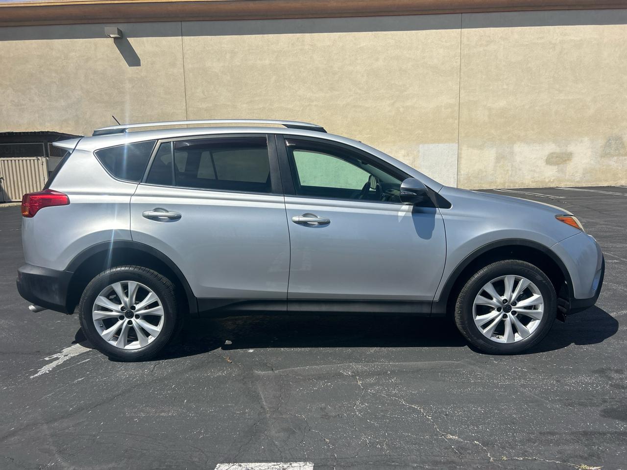 Toyota RAV4 AWD 4dr Limited (Natl) 2014