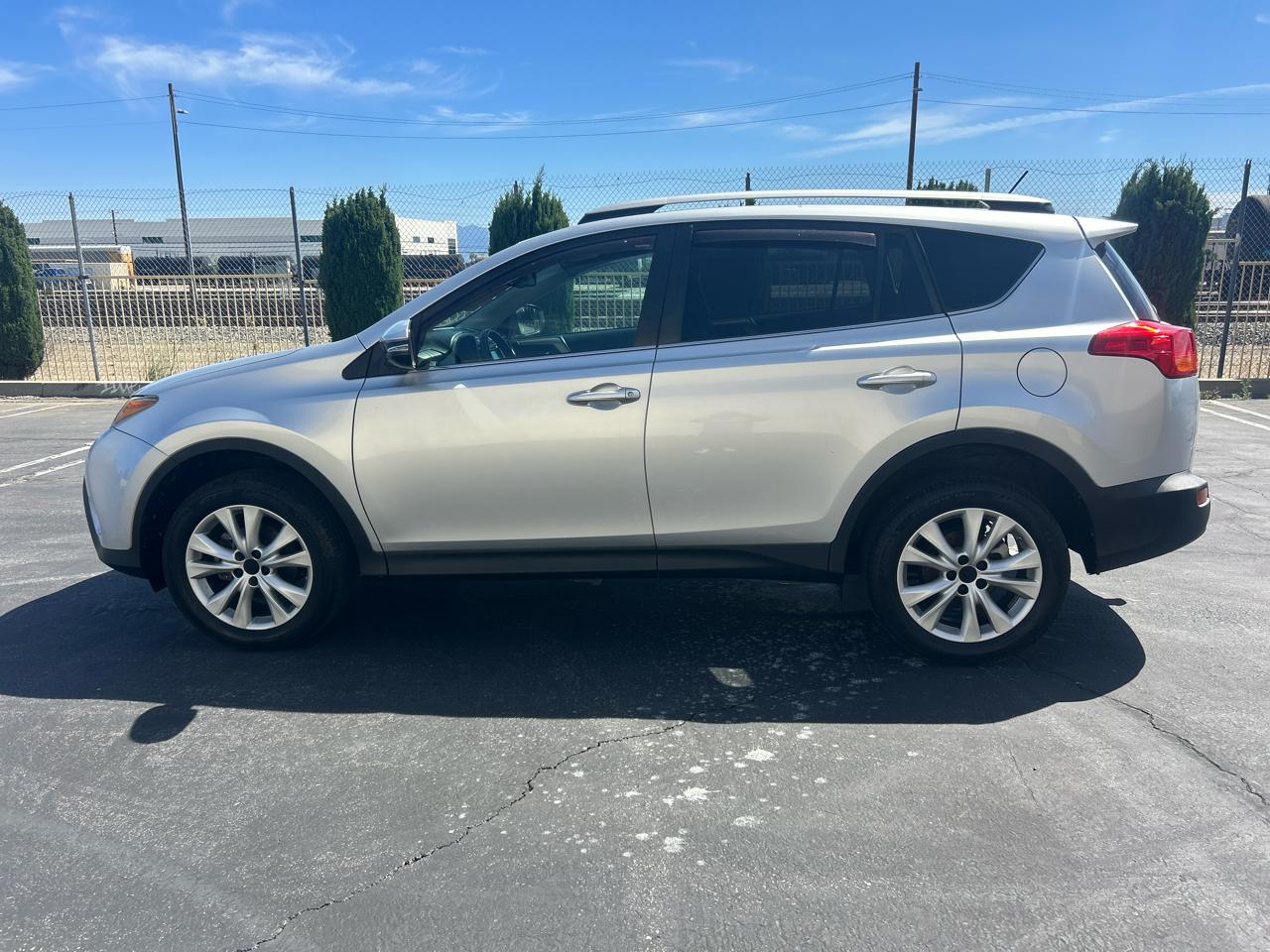 Toyota RAV4 AWD 4dr Limited (Natl) 2014