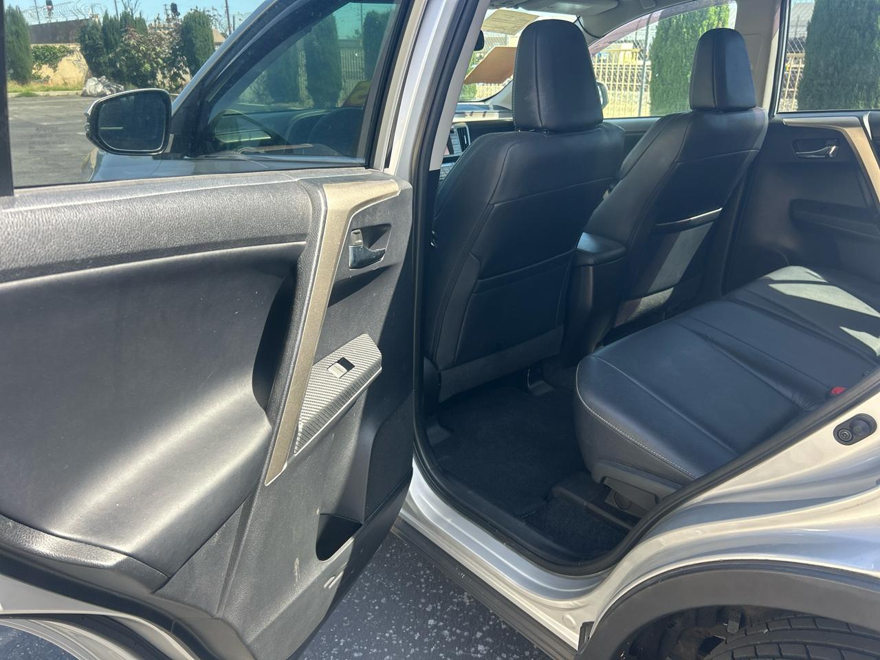 Toyota RAV4 AWD 4dr Limited (Natl) 2014