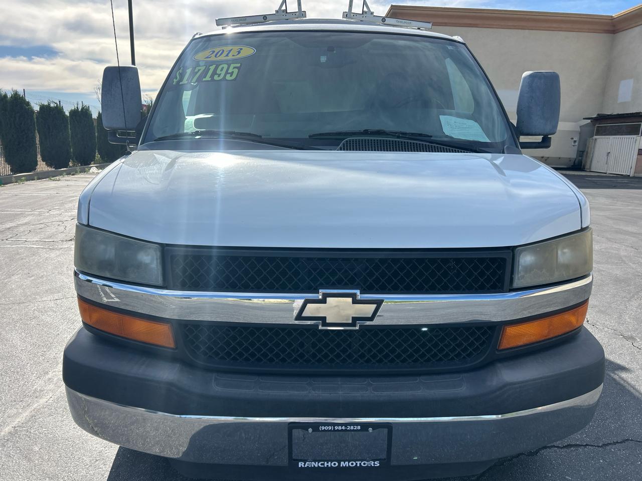 Chevrolet Express Commercial Cutaway 3500 Van 139" 2013