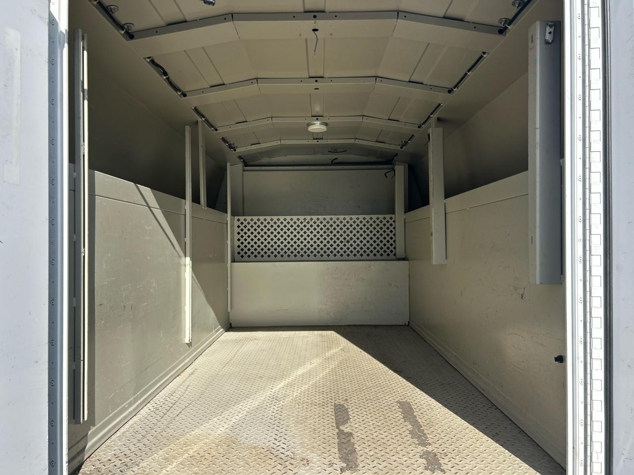 Chevrolet Express Commercial Cutaway 3500 Van 139" 2013