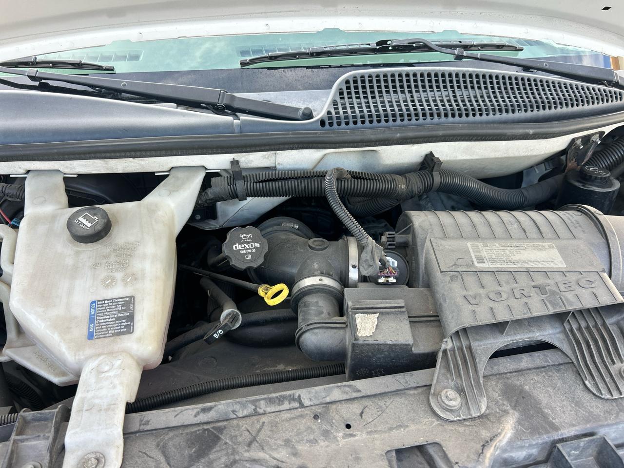 Chevrolet Express Commercial Cutaway 3500 Van 139" 2013