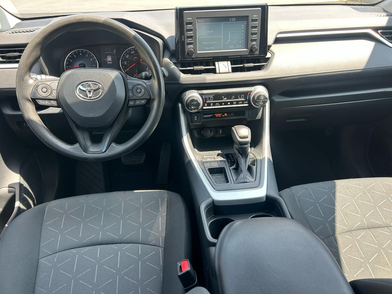 Toyota RAV4 XLE FWD (Natl) 2019
