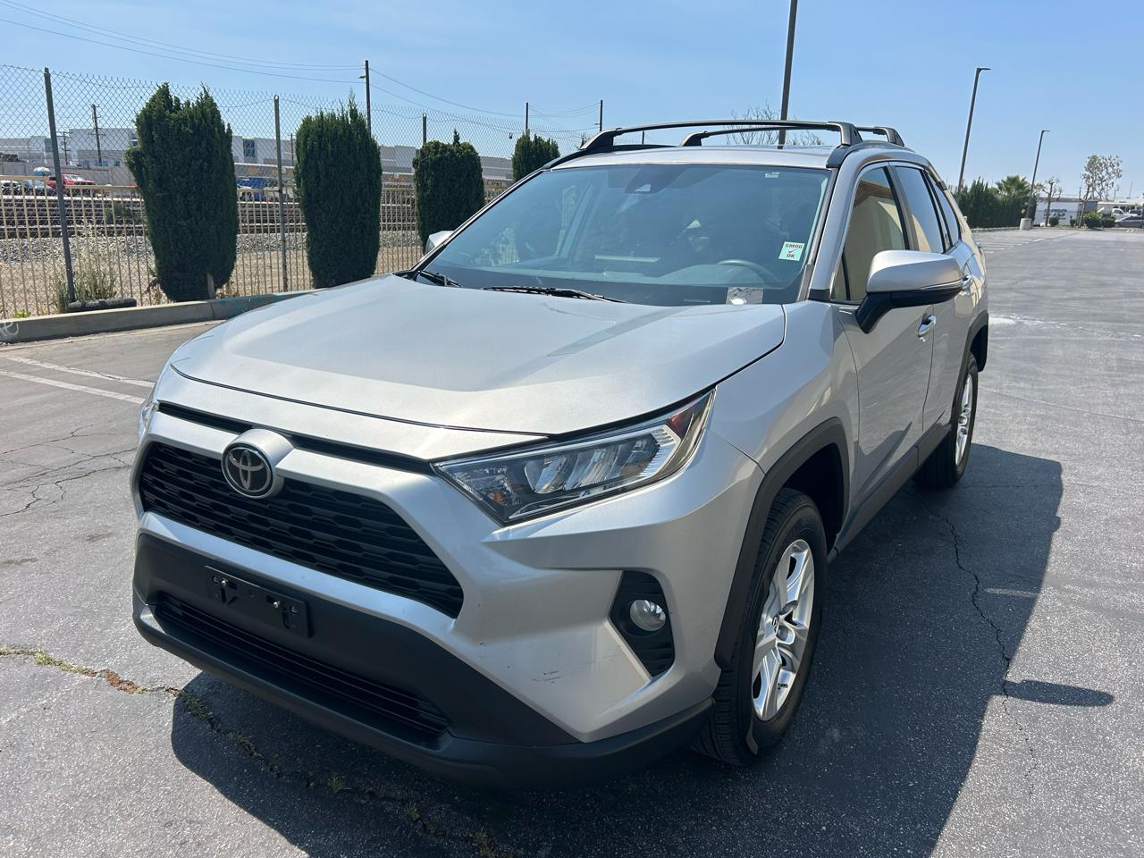 Toyota RAV4 XLE FWD (Natl) 2019