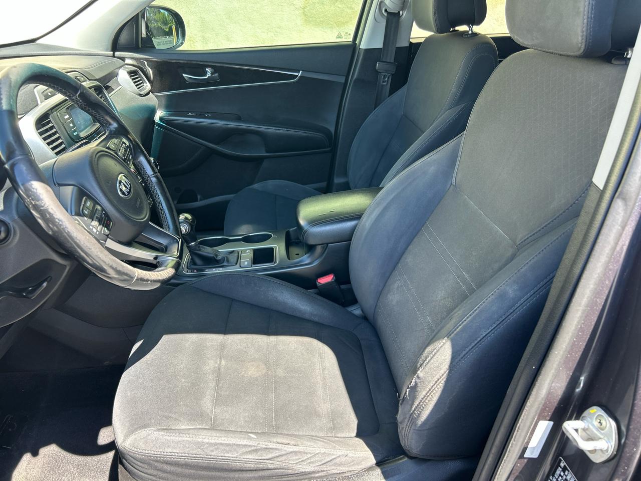 Kia Sorento FWD 4dr 2.4L LX 2016