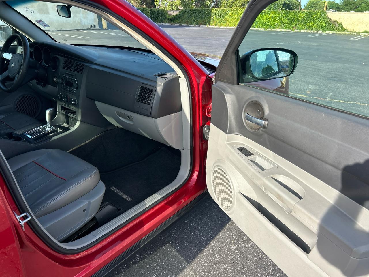 Dodge Charger 4dr Sdn 4-Spd Auto RWD 2007