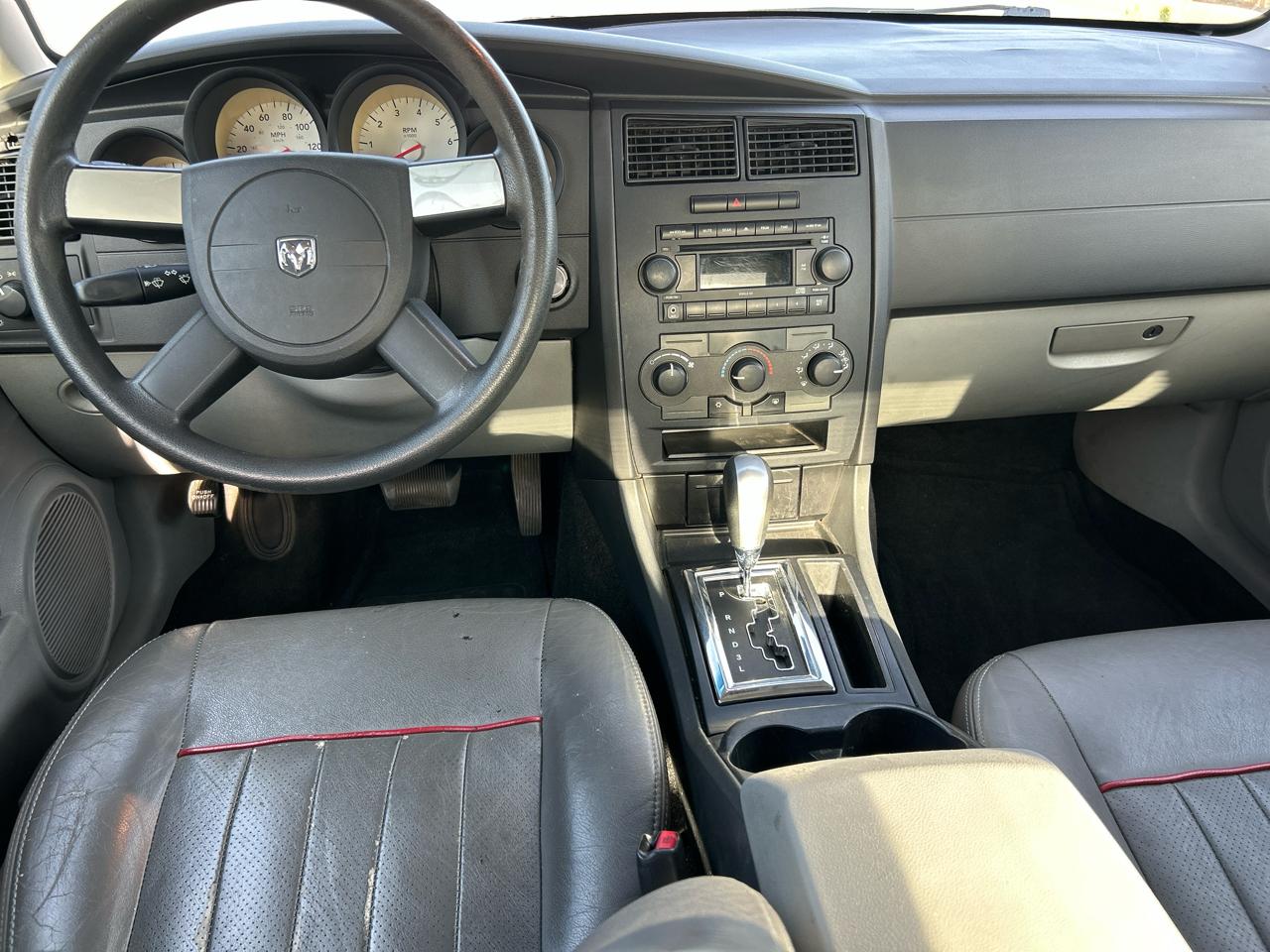 Dodge Charger 4dr Sdn 4-Spd Auto RWD 2007