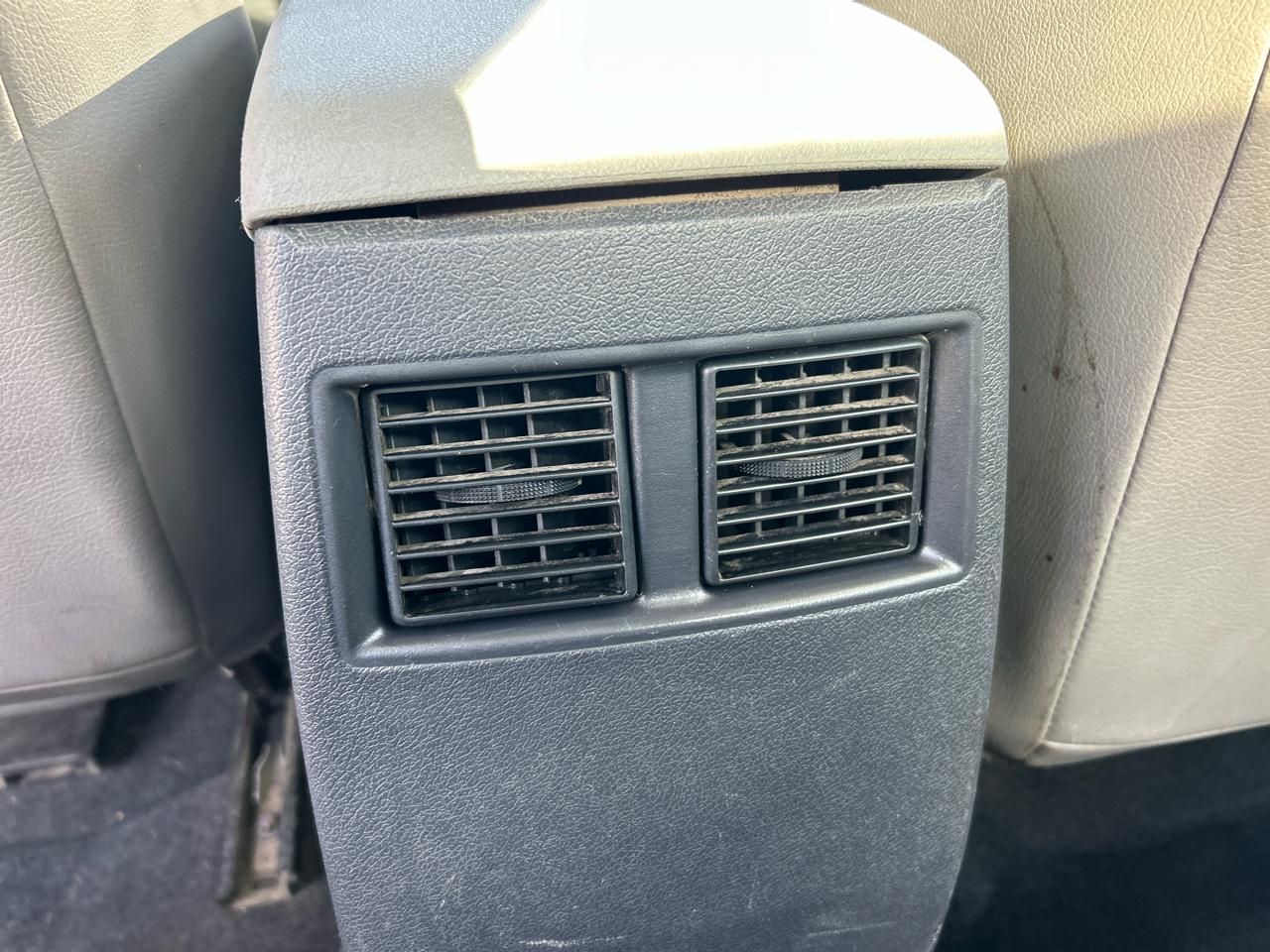 Dodge Charger 4dr Sdn 4-Spd Auto RWD 2007