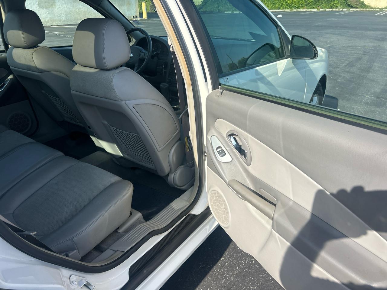 Chevrolet Malibu Maxx 4dr Sdn LT 2005