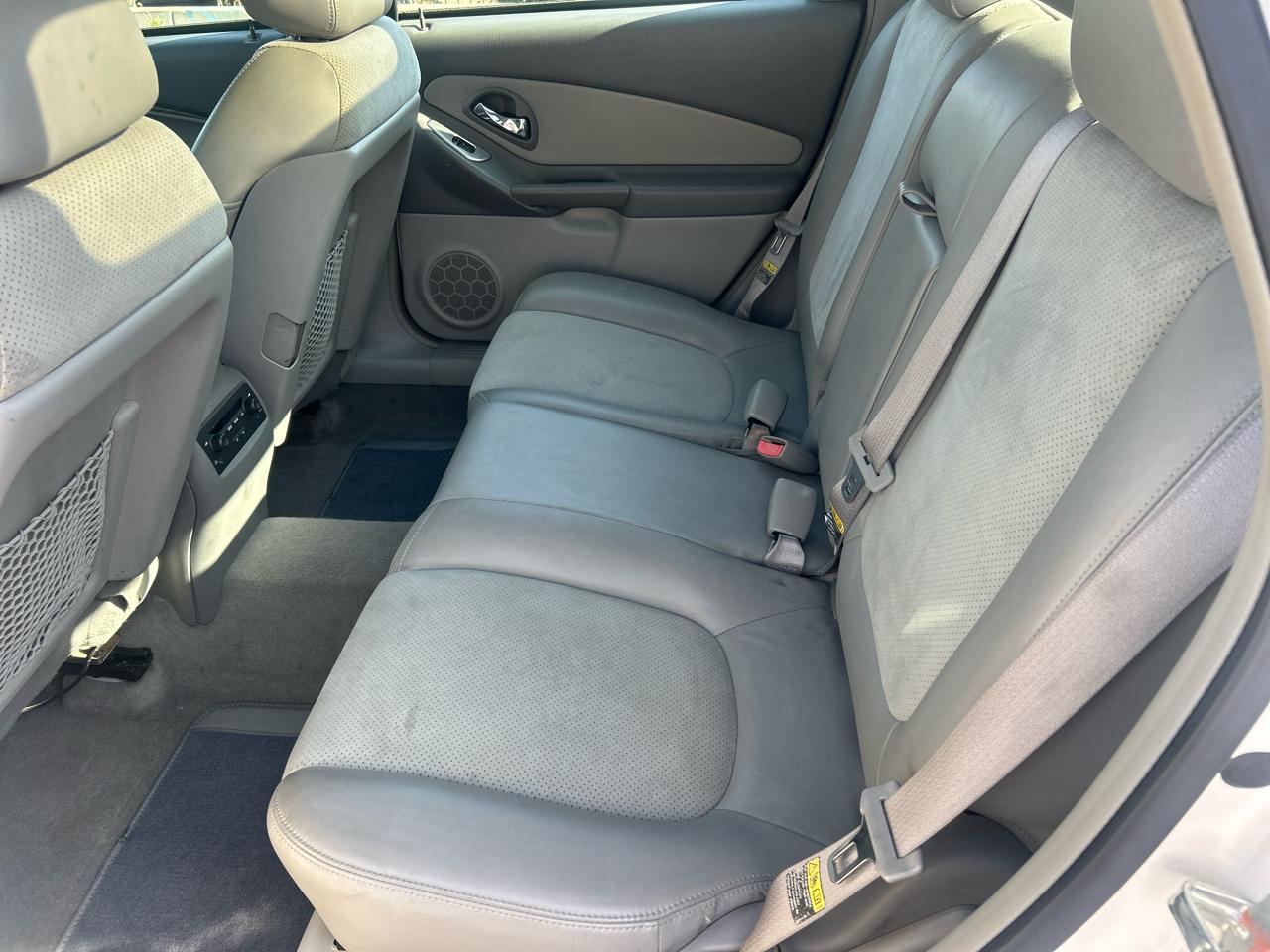 Chevrolet Malibu Maxx 4dr Sdn LT 2005