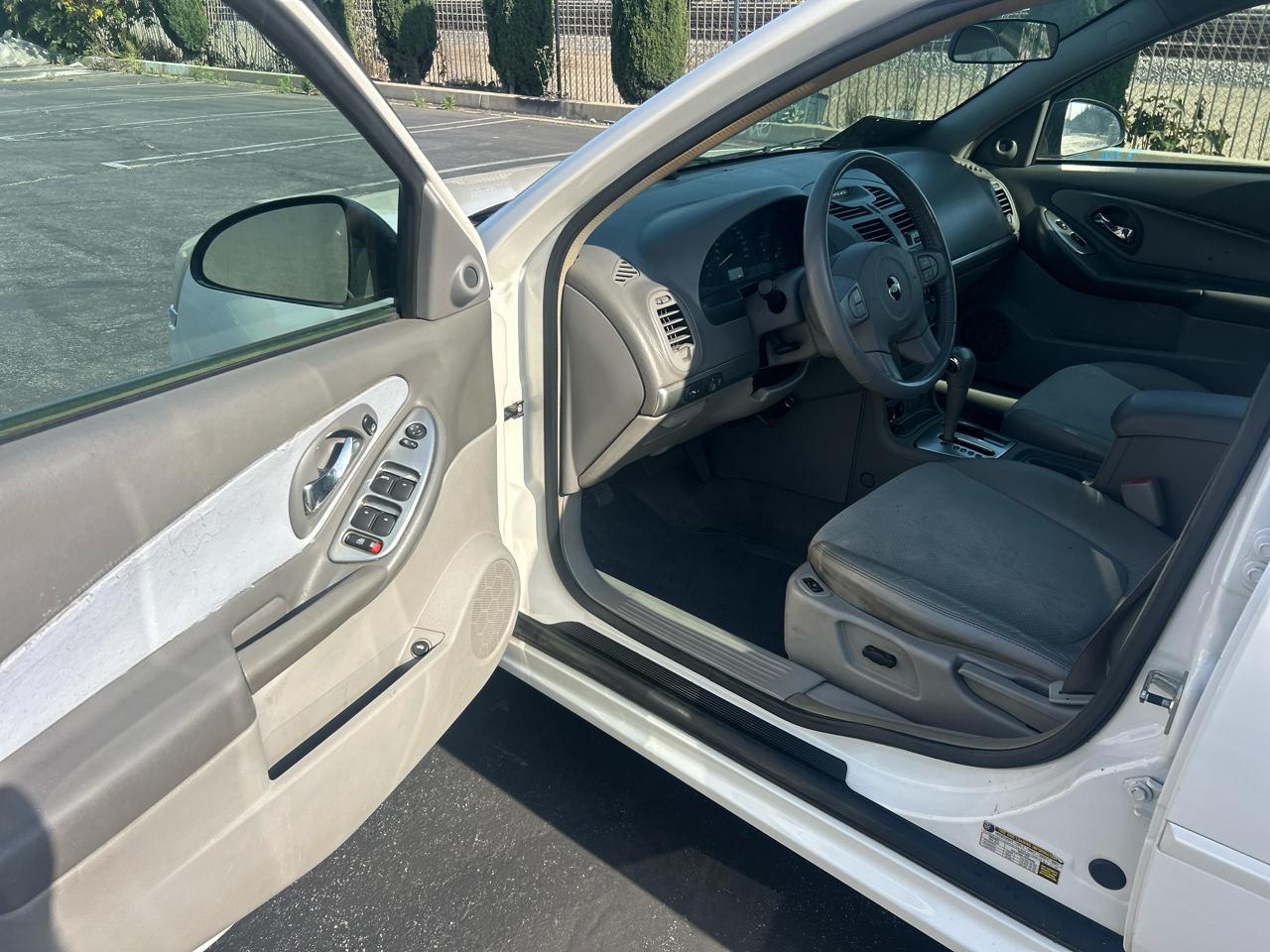Chevrolet Malibu Maxx 4dr Sdn LT 2005