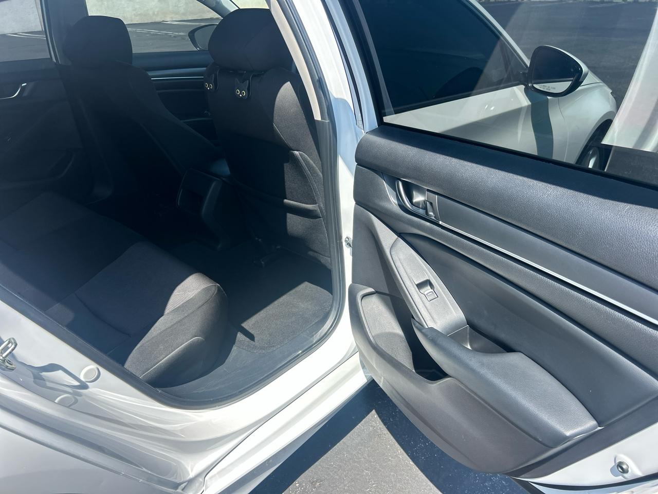 Honda Accord Sedan LX 1.5T CVT 2018