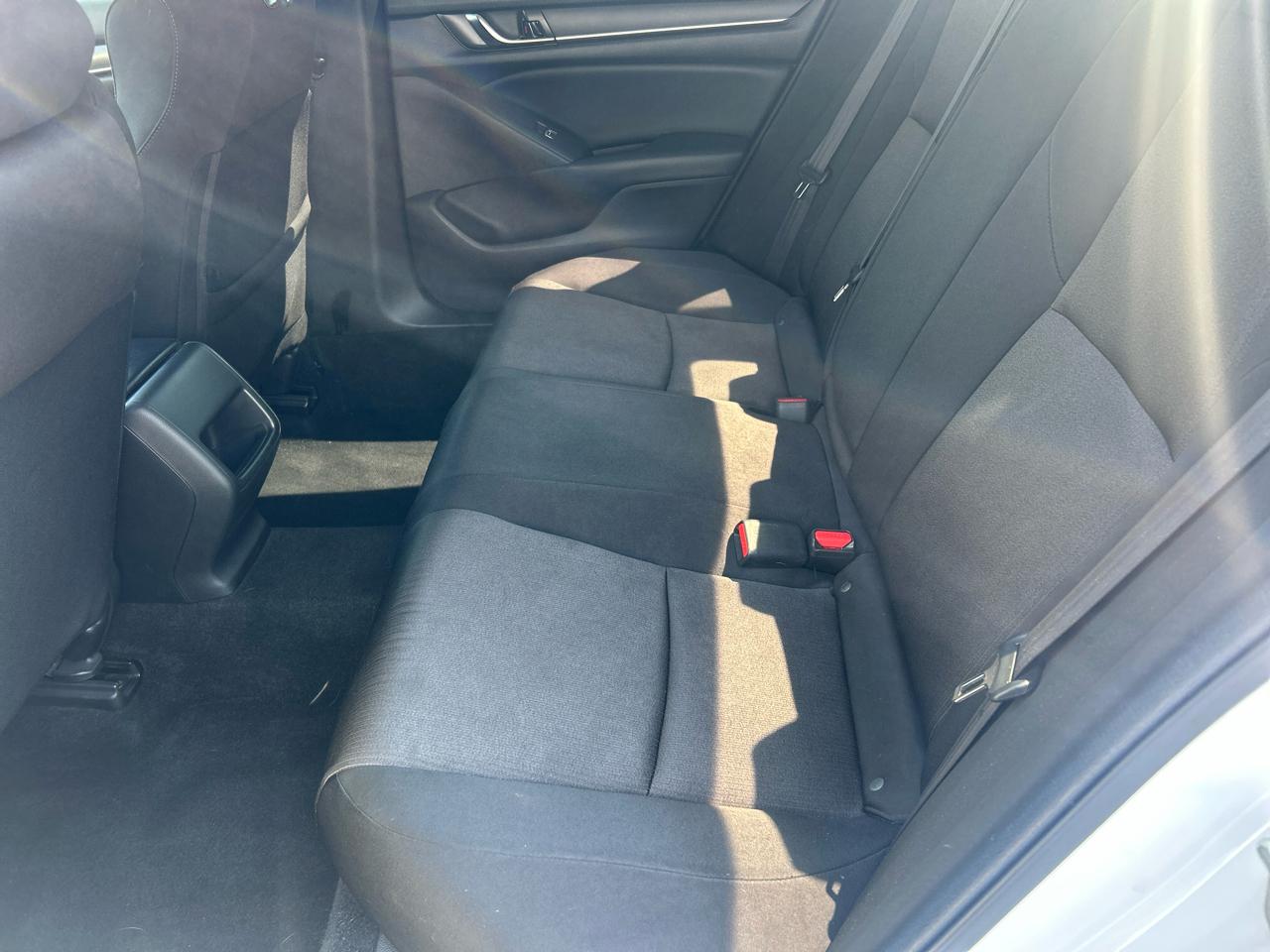 Honda Accord Sedan LX 1.5T CVT 2018