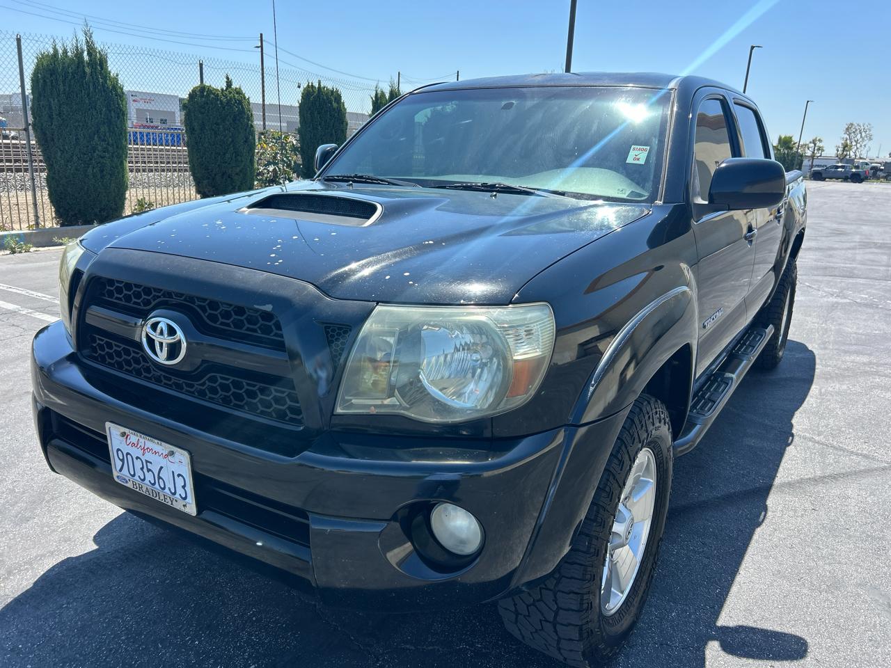 Toyota Tacoma 2WD Double V6 AT PreRunner (Natl) 2011