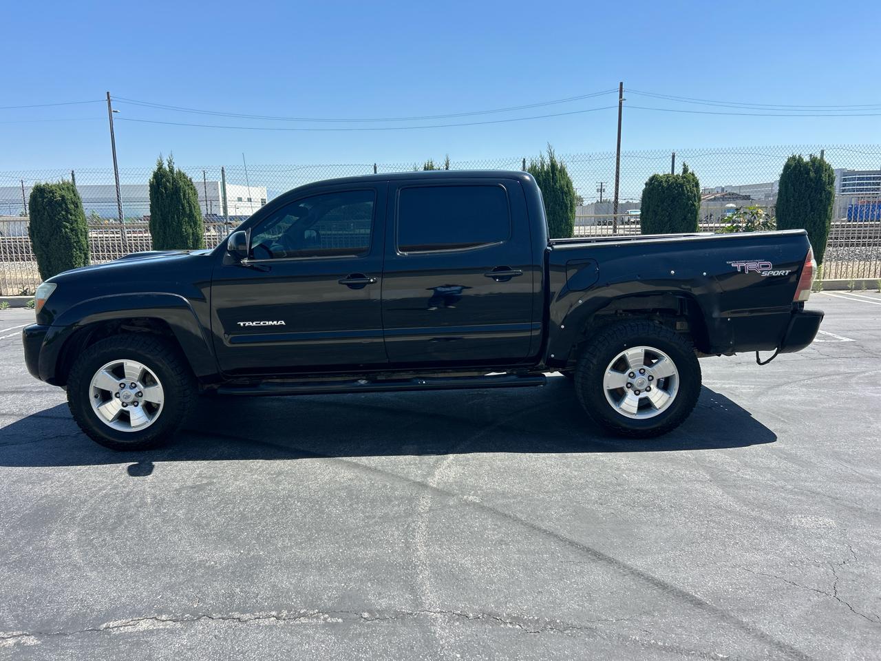 Toyota Tacoma 2WD Double V6 AT PreRunner (Natl) 2011