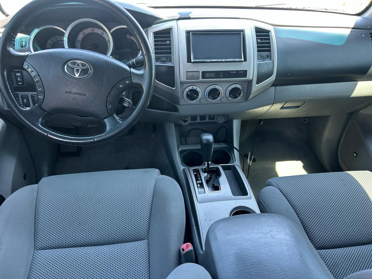 Toyota Tacoma 2WD Double V6 AT PreRunner (Natl) 2011