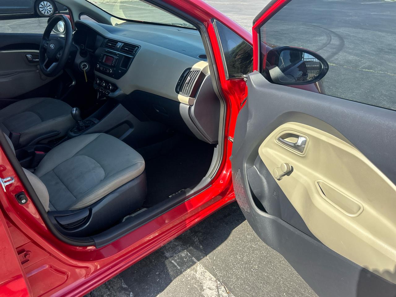 Kia Rio 4dr Sdn Auto LX 2014