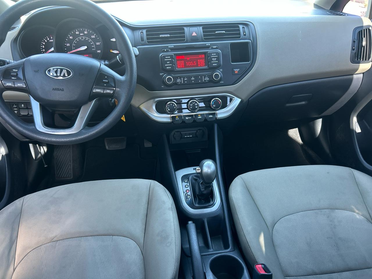 Kia Rio 4dr Sdn Auto LX 2014