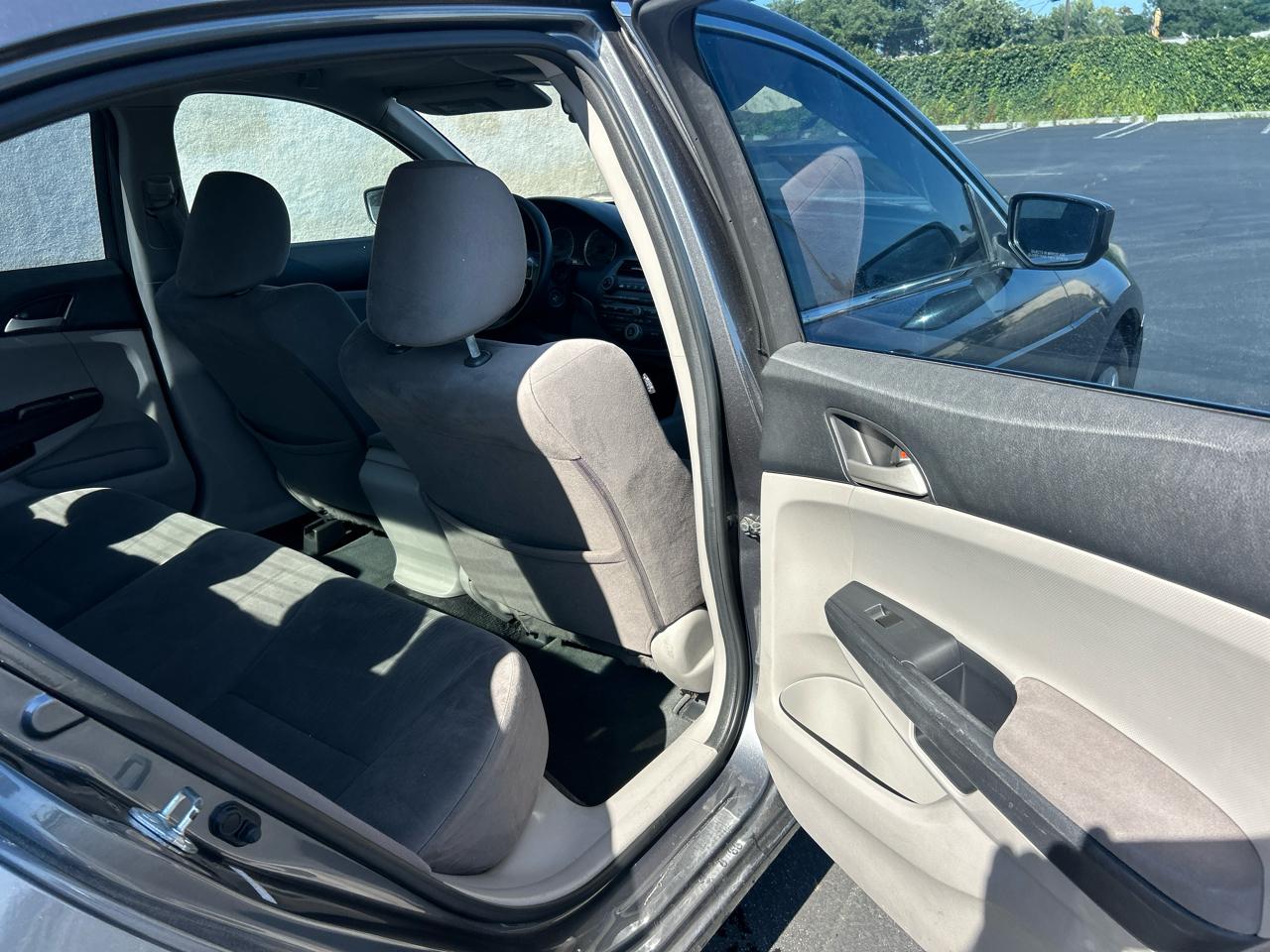 Honda Accord Sdn 4dr I4 Auto LX 2011