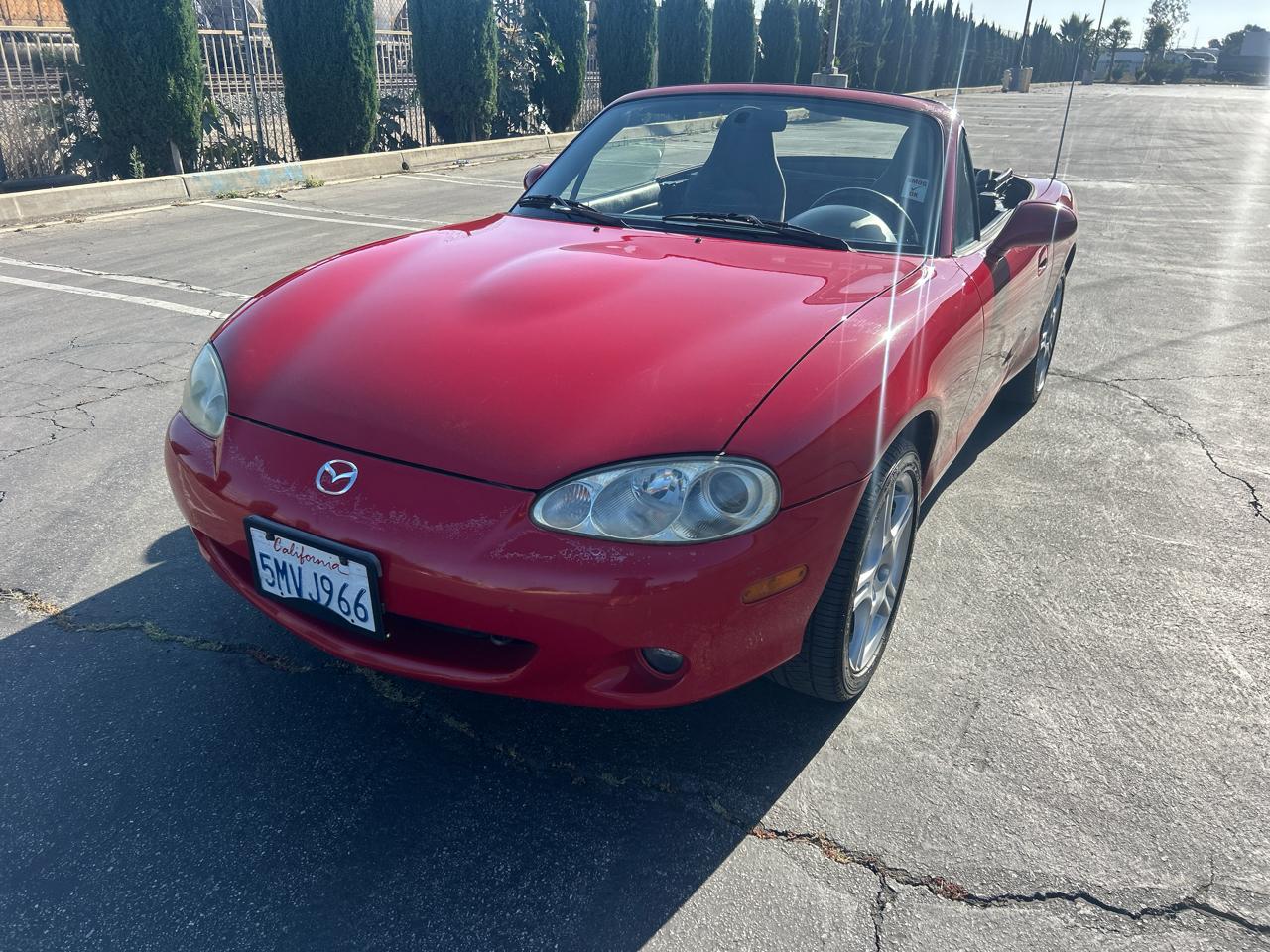 Mazda MX-5 Miata 2dr Conv Cloth Auto 2005