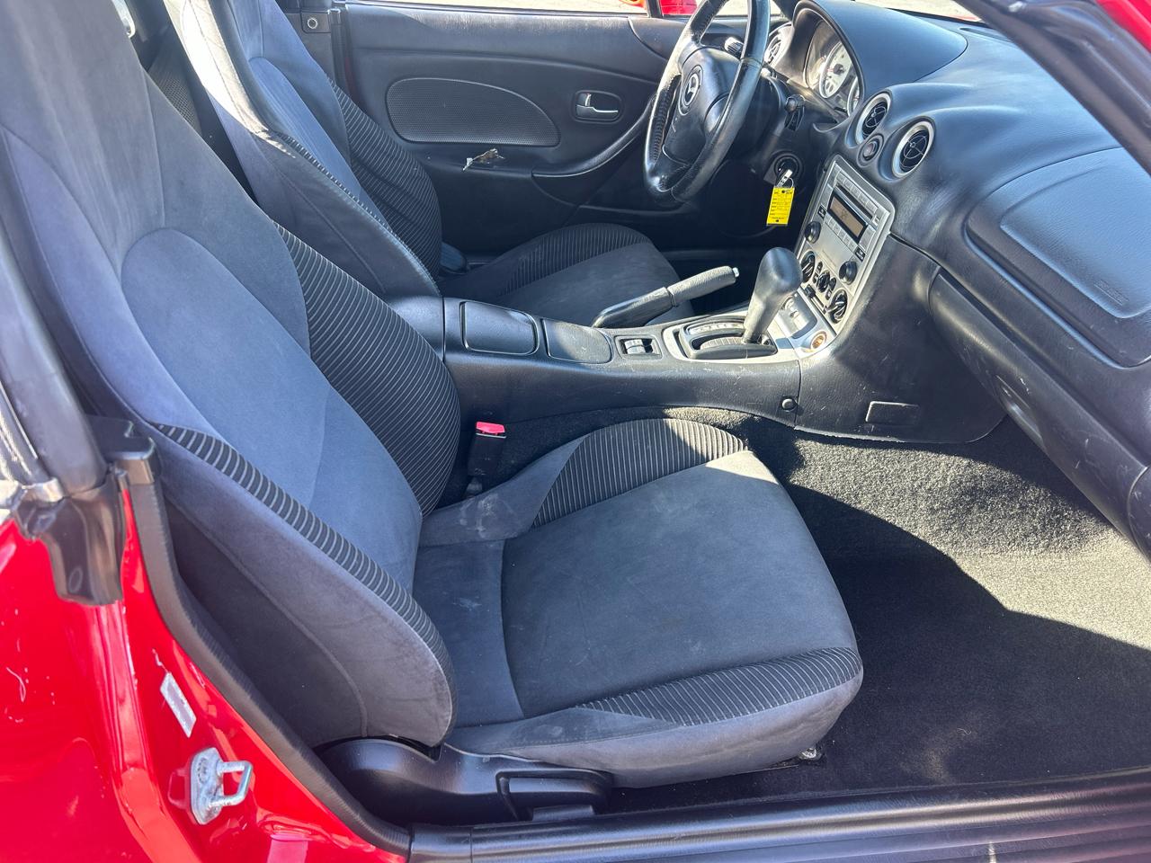Mazda MX-5 Miata 2dr Conv Cloth Auto 2005