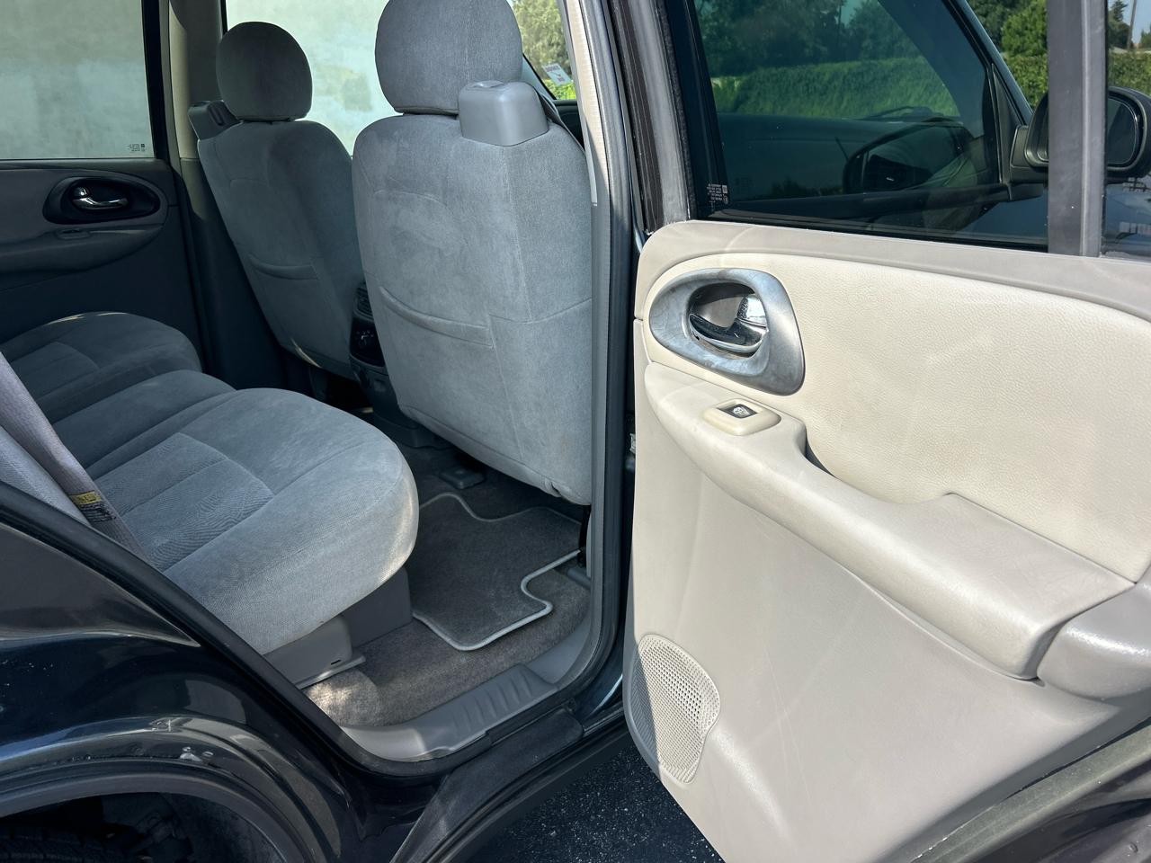 Chevrolet TrailBlazer 4dr 2WD LS 2005