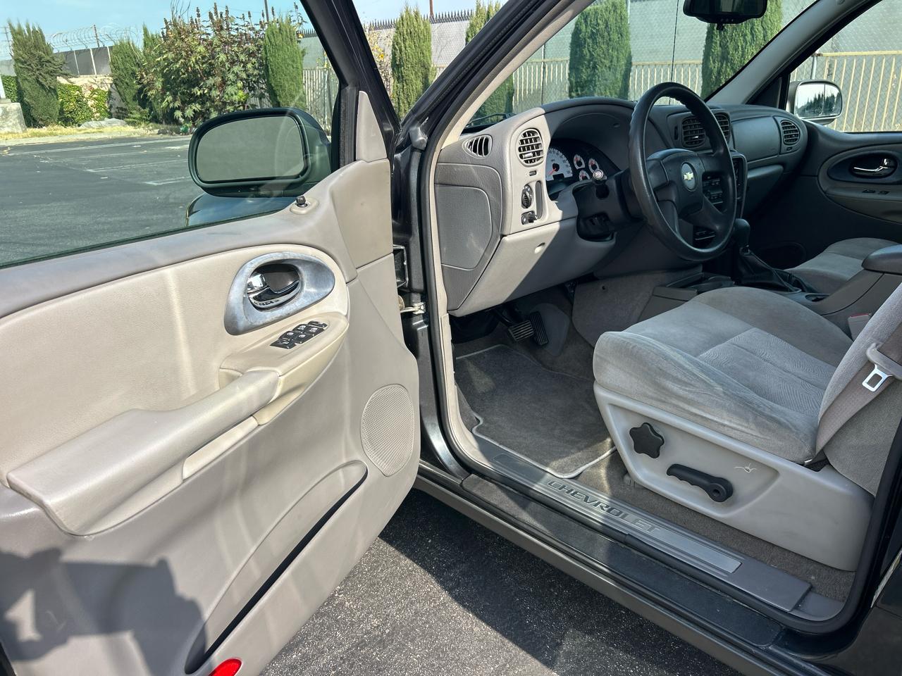 Chevrolet TrailBlazer 4dr 2WD LS 2005