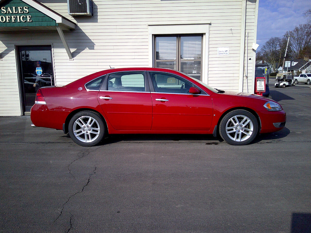 Used 2008 Chevrolet Impala LTZ with VIN 2G1WU583589281040 for sale in Brockport, NY