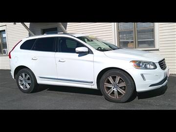 2016 Volvo XC60 AWD 4dr T6 Drive-E