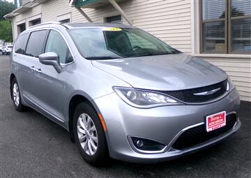 2018 Chrysler Pacifica Touring L FWD