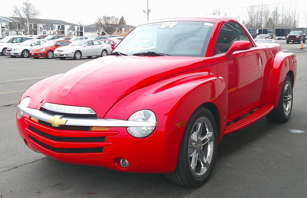 Chevrolet SSR Reg Cab 116.0" WB LS 2004