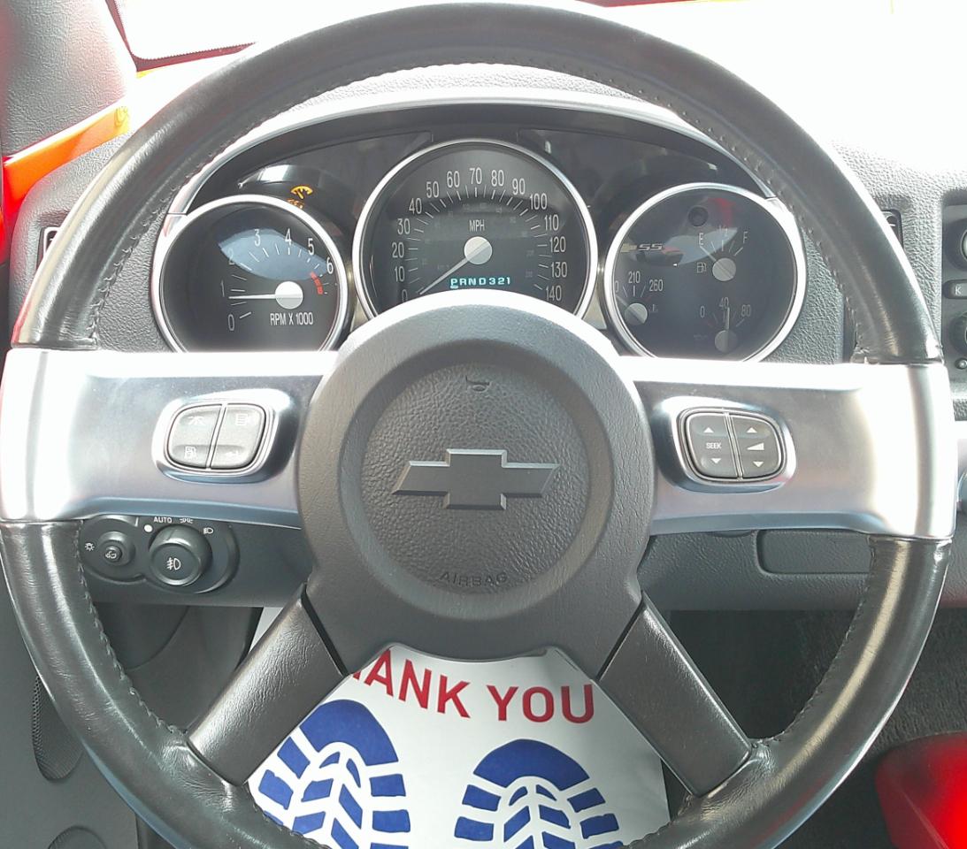 Chevrolet SSR Reg Cab 116.0" WB LS 2004