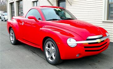 2004 Chevrolet SSR Reg Cab 116.0" WB LS