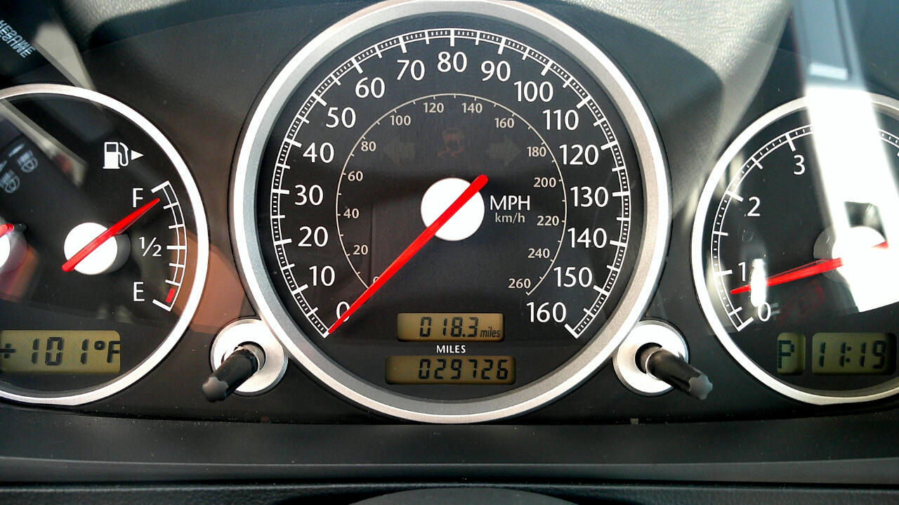 2005 Chrysler Crossfire Limited photo 8