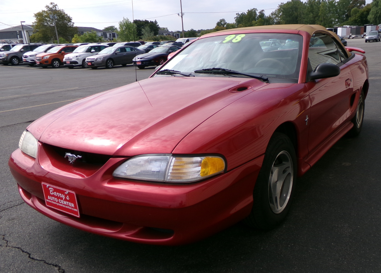 1998 Ford Mustang Convertible photo 6