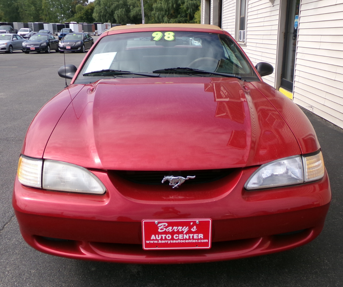 1998 Ford Mustang Convertible photo 7