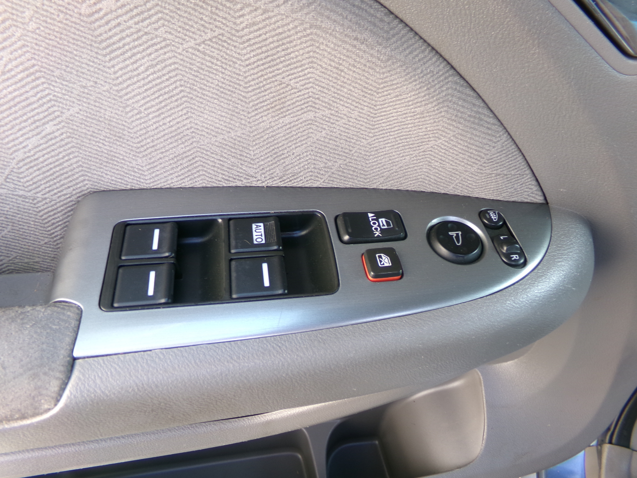 2010 Honda Odyssey EX photo 8
