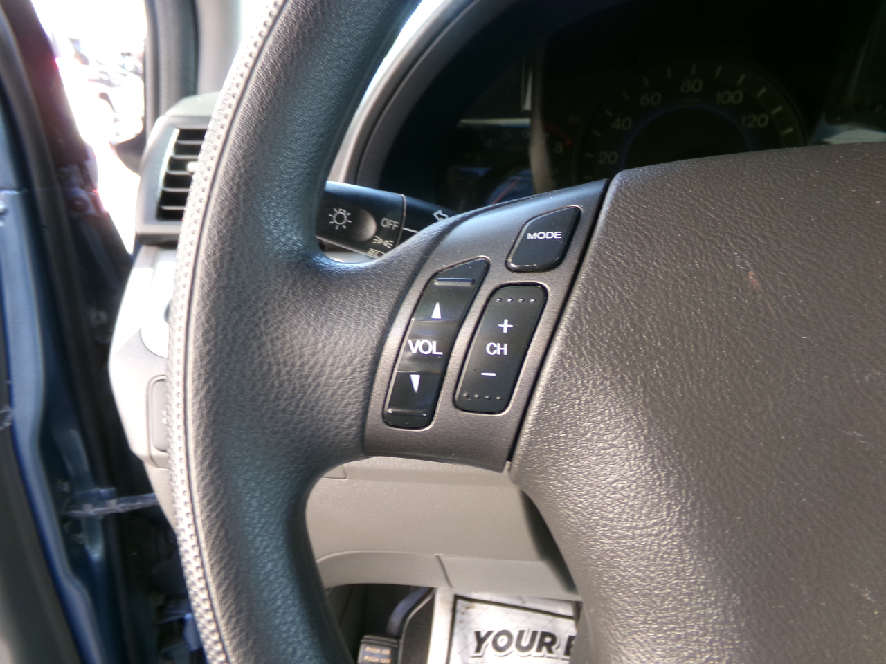 2010 Honda Odyssey EX photo 11