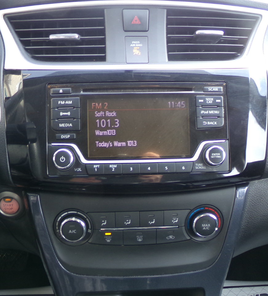 Nissan Sentra SR CVT 2017