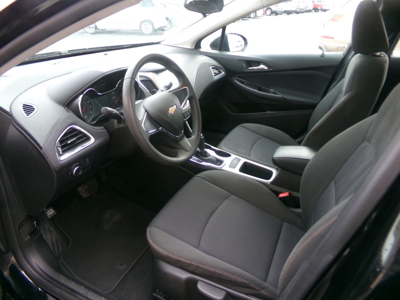 Chevrolet Cruze 4dr Sdn 1.4L LS w/1SB 2018