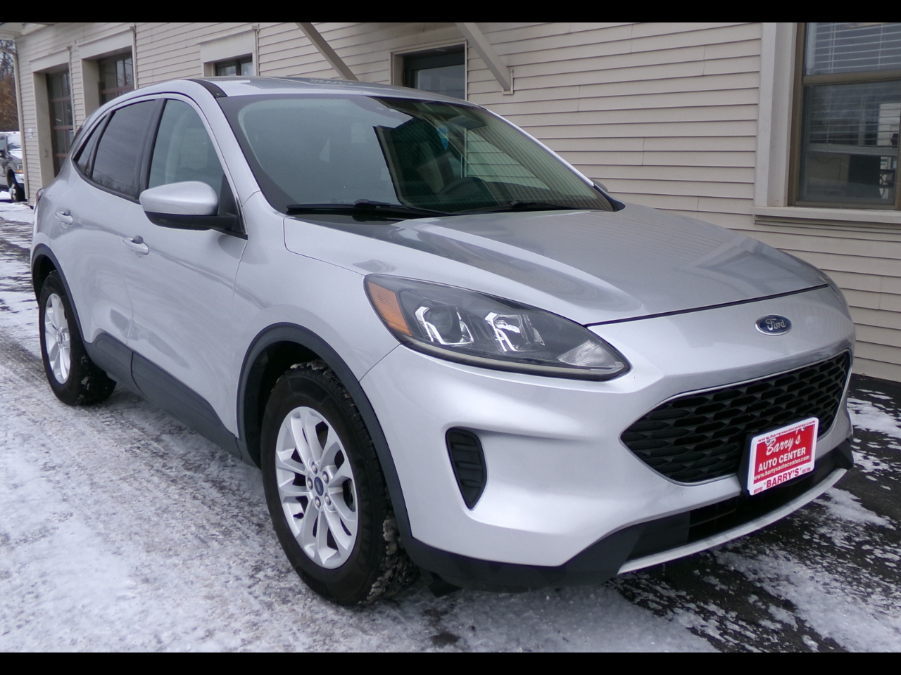 2020 Ford ESCAPE SE SE FWD