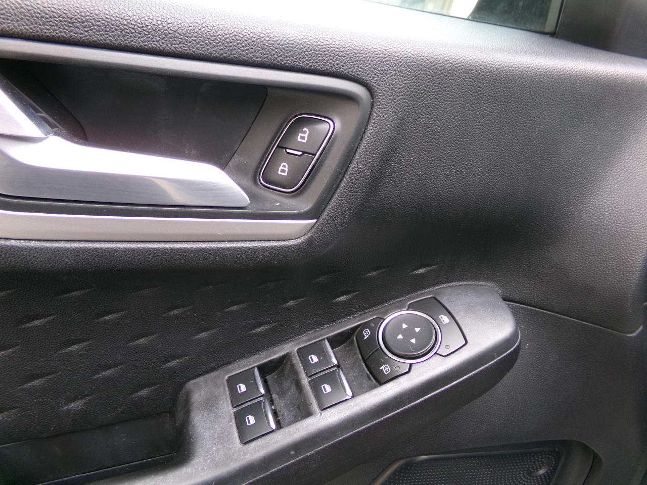 Ford ESCAPE SE  2020