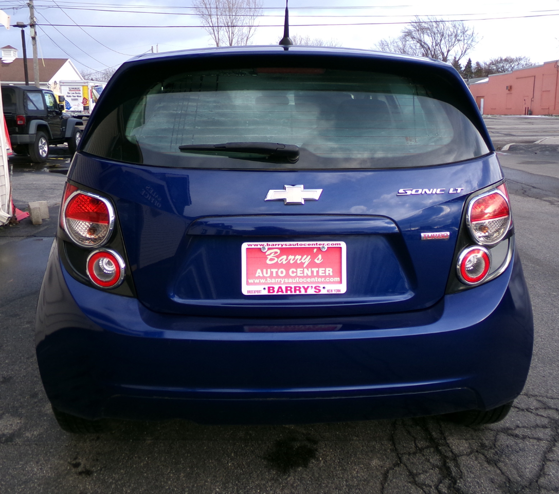 2013 Chevrolet Sonic LT photo 3